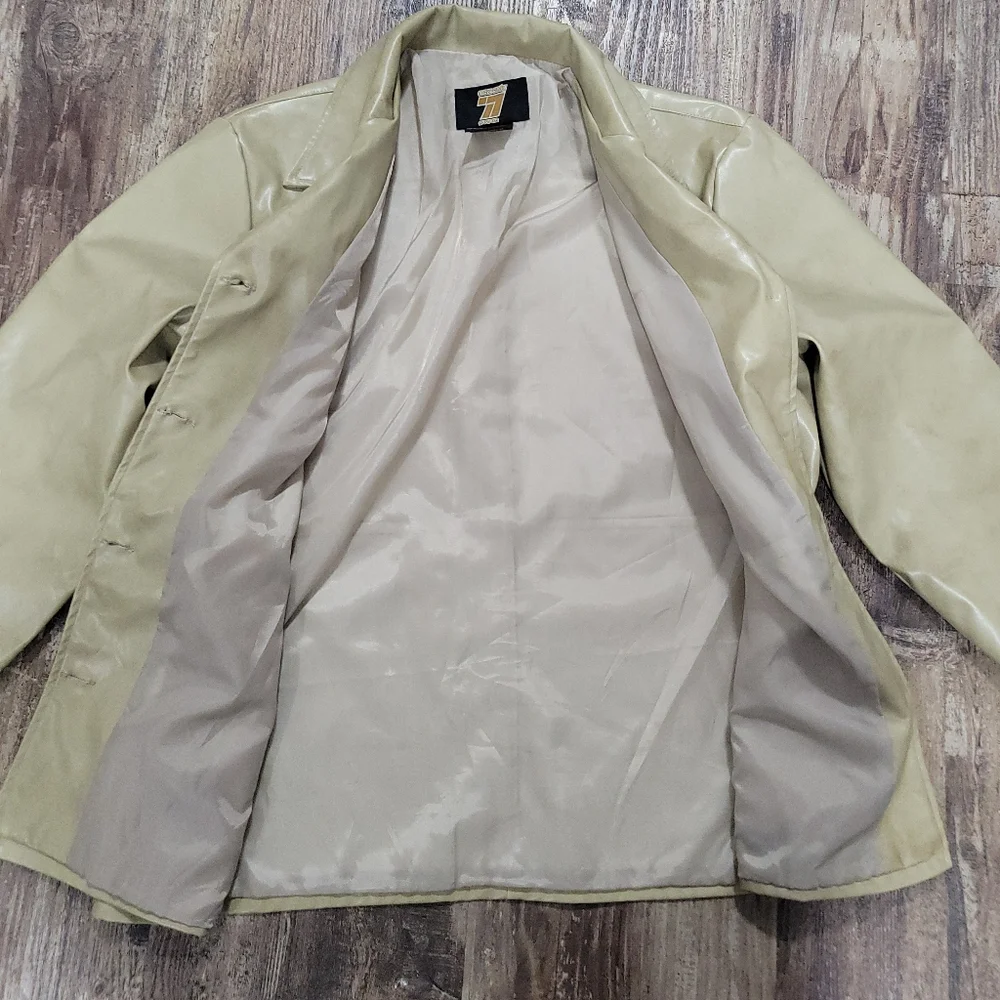 Vintage 77 Brand Cream Patent Vinyl Jacket 1970s Retro Shiny Faux Leather Size M